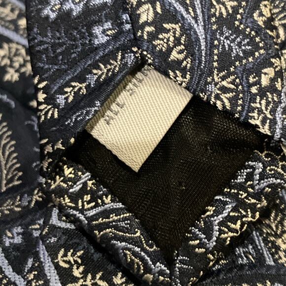 Van Heusen Blue Paisley Tie 100% Silk - Picture 3 of 4